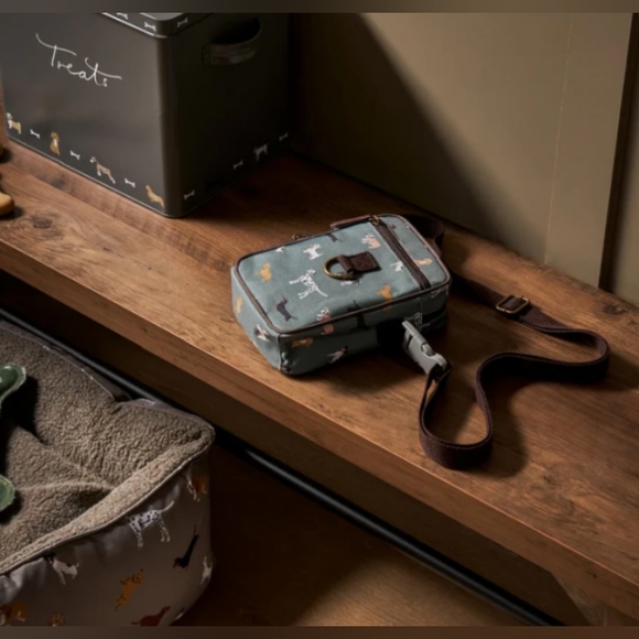 *nwt* sophie allport fetch dog walking bag - Picture 4 of 5